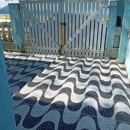 Kitinet Da Casa Azul Praia Das Toninhas Убатуба Екстериор снимка