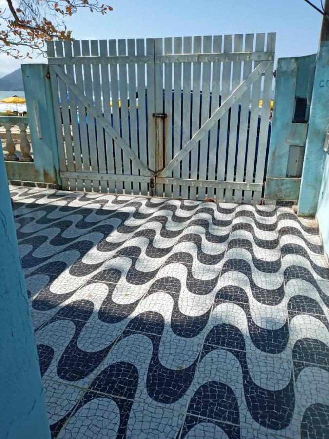 Kitinet Da Casa Azul Praia Das Toninhas Убатуба Екстериор снимка